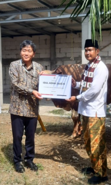 Penyerahan Hewan Kurban - Idul Adha 2024
